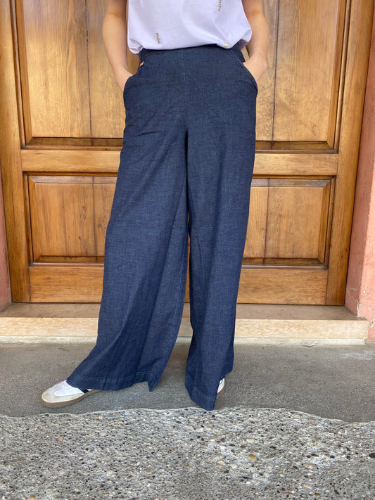 Jeans a palazzo con tasche e vita piatta in Super Light Denim