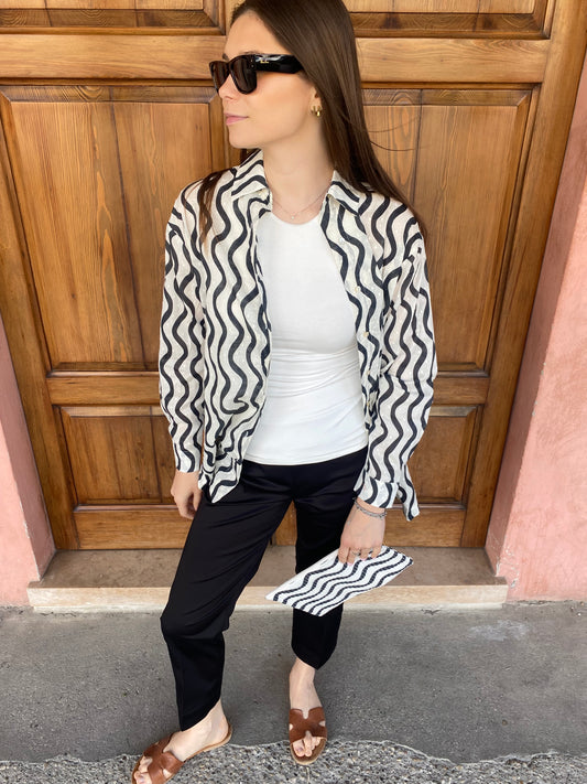 Maxi Camicia Onde Bianco e Nero – Compania Fantastica